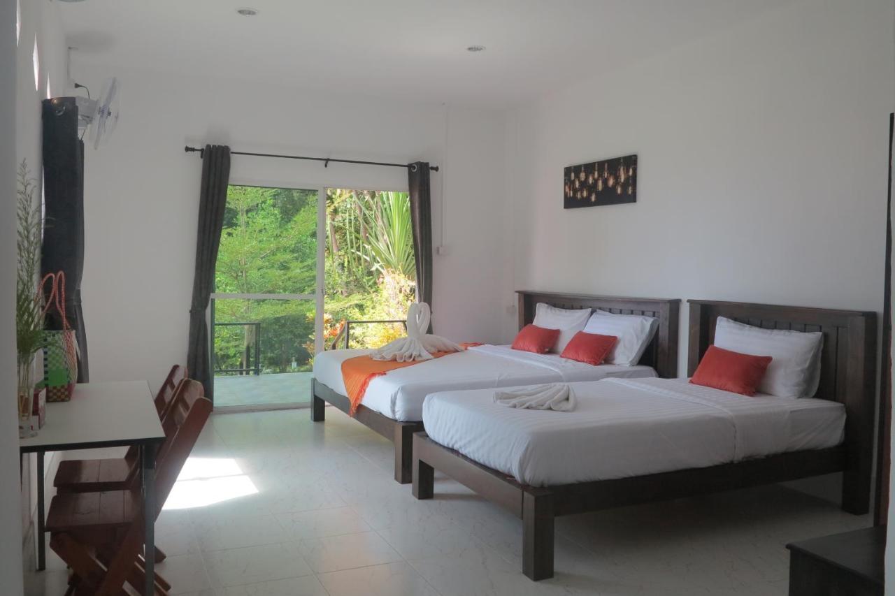 Koh Jum Coral Bay Resort Exterior photo