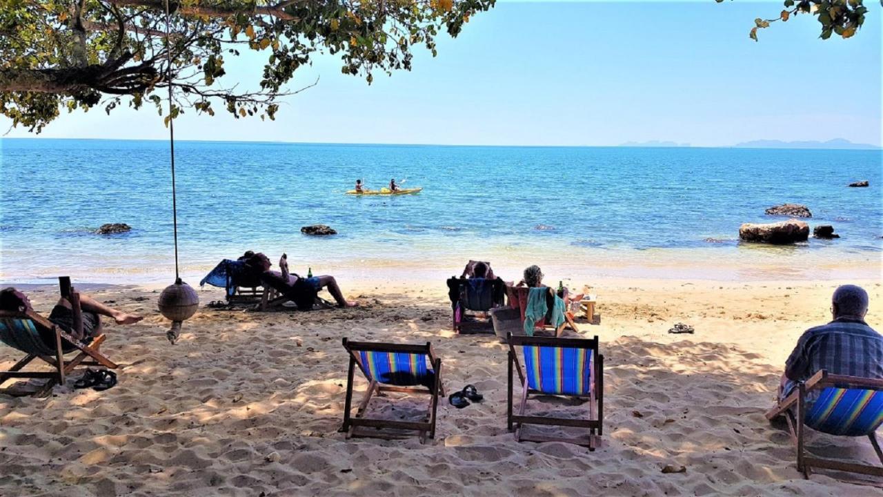 Koh Jum Coral Bay Resort Exterior photo